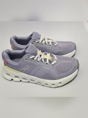 Women's On Running Cloudrunner 2 size 8